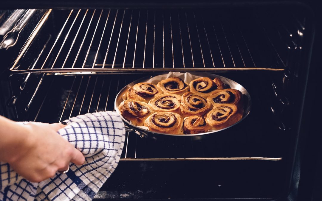 Oven Cleaning: Get your oven looking like new again